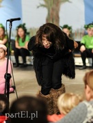 \"Świnki trzy\" ratują szkołę