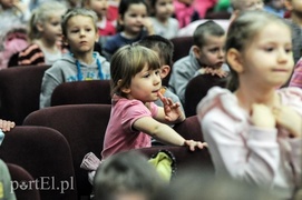 \"Świnki trzy\" ratują szkołę