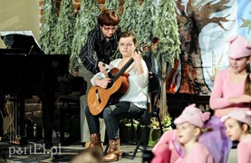 \"Świnki trzy\" ratują szkołę