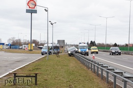 Nietypowe parkowanie. Kierowca pijany?