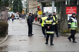 Alarm bombowy w szpitalu przy Komeńskiego