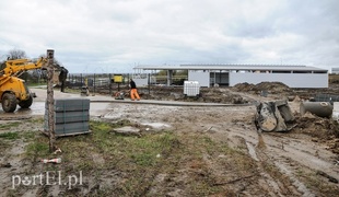 Na Modrzewinie powstają kolejne hale