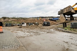 Na Modrzewinie powstają kolejne hale