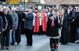Tysiące wiernych przeszły przez miasto