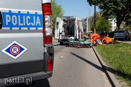 Wypadek na Wiejskiej - motocyklista ciężko ranny