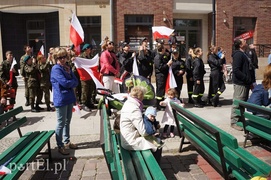 Biało-czerwony marsz w Święto Flagi