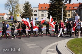 Biało-czerwony marsz w Święto Flagi