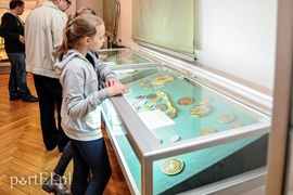 Nocne odkrywanie historii