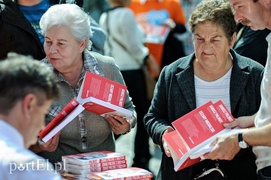 Palikot, krzyż i europarlamentarna drużyna