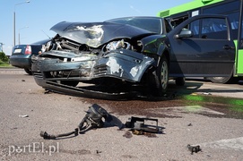 Wymusił pierwszeństwo i uderzył w autobus