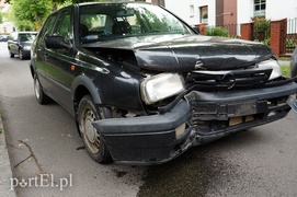 Pijany uderzył w słup i jechał dalej
