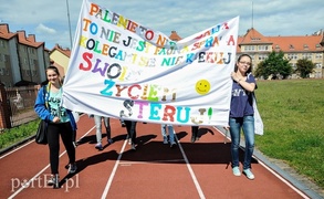 Ta młodzież nie chce palić