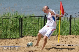 Zielone bomby z Pucharem Elbląga  (plażowa piłka nożna)