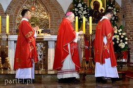 Biskup Jezierski objął katedrę