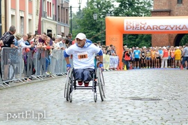Kenijczyk najszybszy w Biegu Piekarczyka