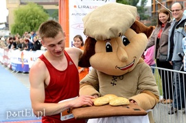 Kenijczyk najszybszy w Biegu Piekarczyka