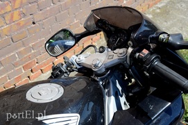 Ślizg na motocyklu: dwóch nastolatków w szpitalu