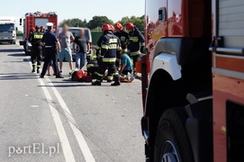 Wypadek w Nowinie: ranny motorowerzysta w szpitalu