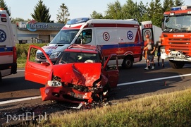 Wypadek w Kazimierzowie. \"Siódemka\" zablokowana