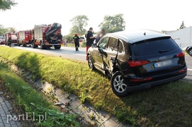 Wypadek w Kazimierzowie. \"Siódemka\" zablokowana