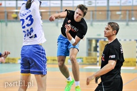 Meblarze po sześciu sparingach (piłka ręczna)