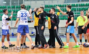 Meblarze po sześciu sparingach (piłka ręczna)