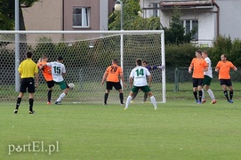 Remis z liderem (piłka nożna)