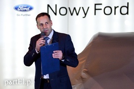 Podwójna premiera Forda