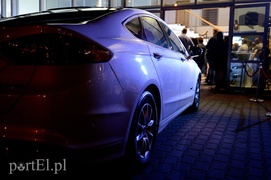 Podwójna premiera Forda