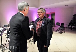 Zachód podziwia, wschód kocha i nienawidzi