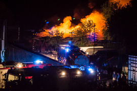 Całą noc gasili pożar na Modrzewinie