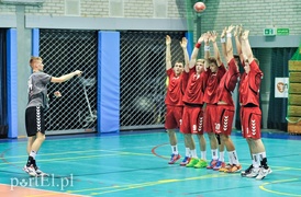 Dwa punkty Meblarzy (piłka ręczna) 