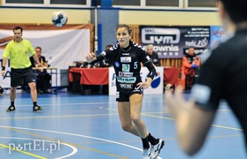 Zacięty mecz, głośny doping  (piłka ręczna)