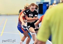 Zacięty mecz, głośny doping  (piłka ręczna)