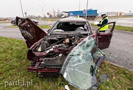 Ciężarówką wjechał w opla na Modrzewinie