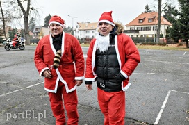 Motomikołaje sprawiają dzieciom radość