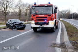 Wypadek w Kazimierzowie: dwie osoby w szpitalu