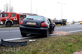 Wypadek w Kazimierzowie: dwie osoby w szpitalu