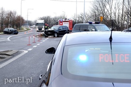 Wypadek w Kazimierzowie: dwie osoby w szpitalu