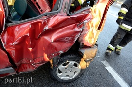 Wypadek na obwodnicy. Dwie osoby w szpitalu