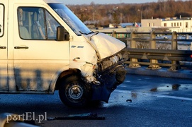 Wypadek na obwodnicy. Dwie osoby w szpitalu