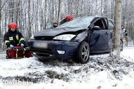 Wypadek na śliskiej drodze nr 509