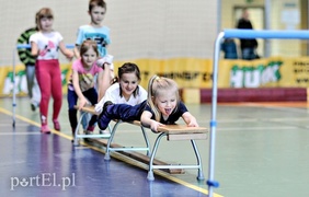 Dzieci zabijają nudę na sportowo