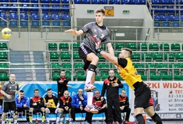 Spadkowicz pokonał Meblarzy (piłka ręczna)