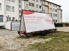 Parkują i reklamują – za jedno i drugie nie płacą