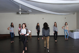 Były zdjęcia i przymiarki, przyszedł czas na choreografię