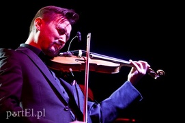 Muzyczna podróż z Marcinem Wyrostkiem