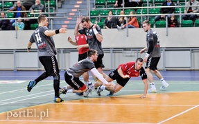 Meblarze kontynuują zwycięską passę (piłka ręczna)