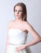 26. Aleksandra Mroczyńska jest nastoletnią finalistką.

Miejsce zamieszkania w Elblągu. 
Wzrost: 168 cm;
Wymiary: 93/70/93;
Zainteresowania: lekkoatletyka, pływanie, podróże, czytanie książek, taniec.
Uczy się w Gimnazjum nr 8 w Elblągu.

SMS o treści: DPMISS26 na nr 71624 (1,23 zł brutto)