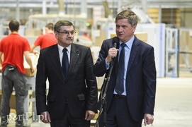 Rodzina Wójcików otworzyła kolejną fabrykę mebli